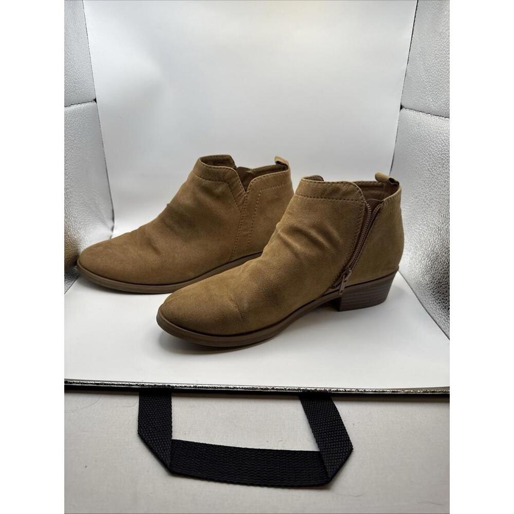 TIME & TRU‎ BROWN ANKLE BOOTS SIZE 9